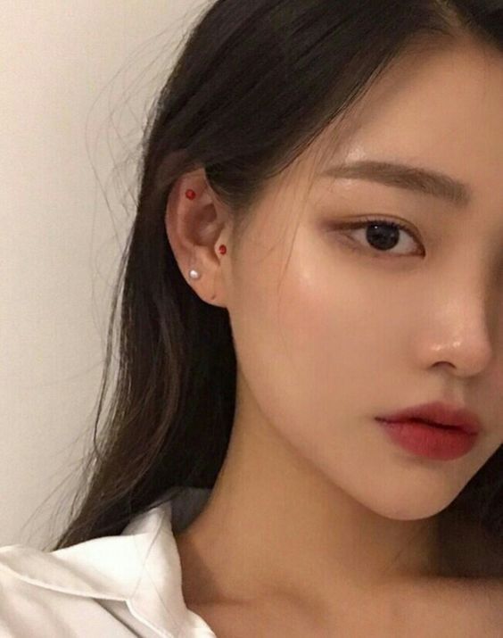 Ulzzang with natural-looking highlight