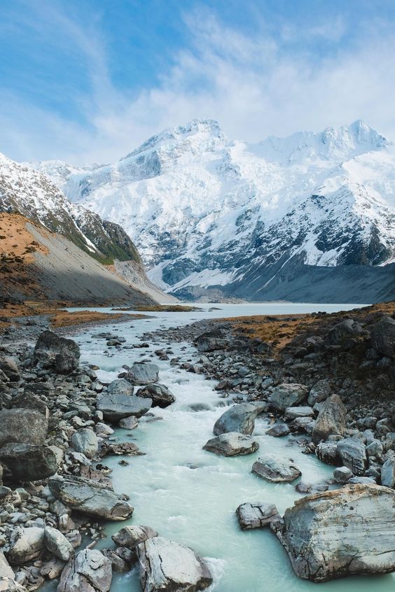 mount cook in new zealand