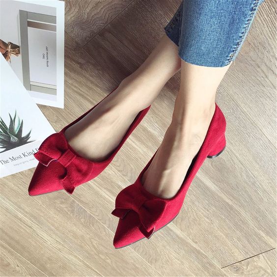 Red bow flats