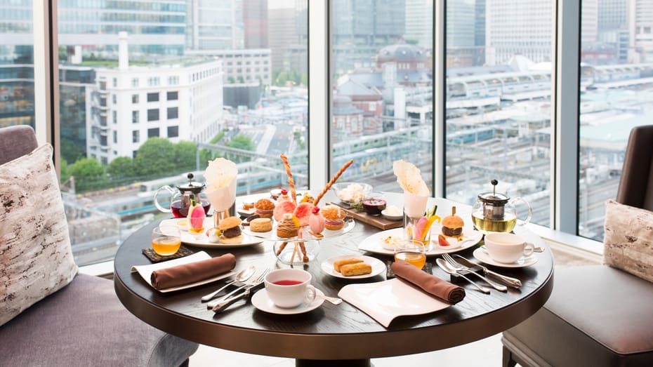 Four Seasons Tokyo afternoon tea
