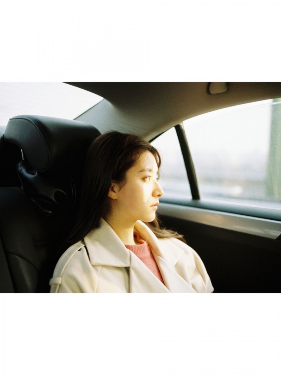 girl in car