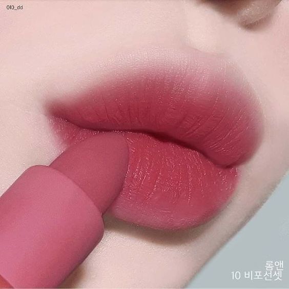 matte lipstick