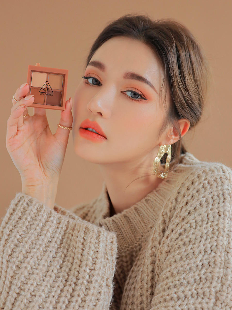 Burnt orange and brownish eyeshadow look