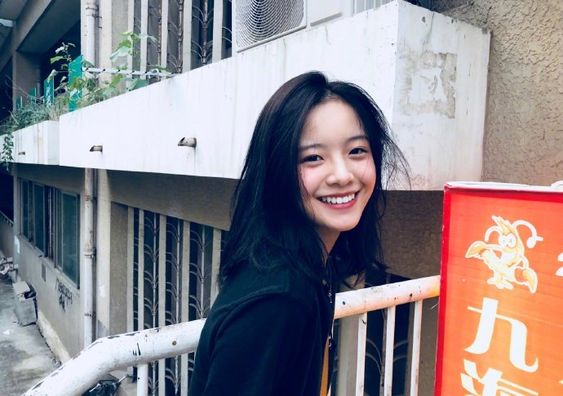 girl smiling