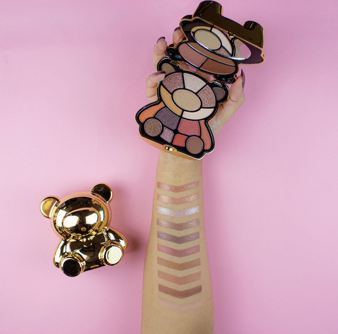 I Heart Revolution Honey teddy bear-shaped eyeshadow palette
