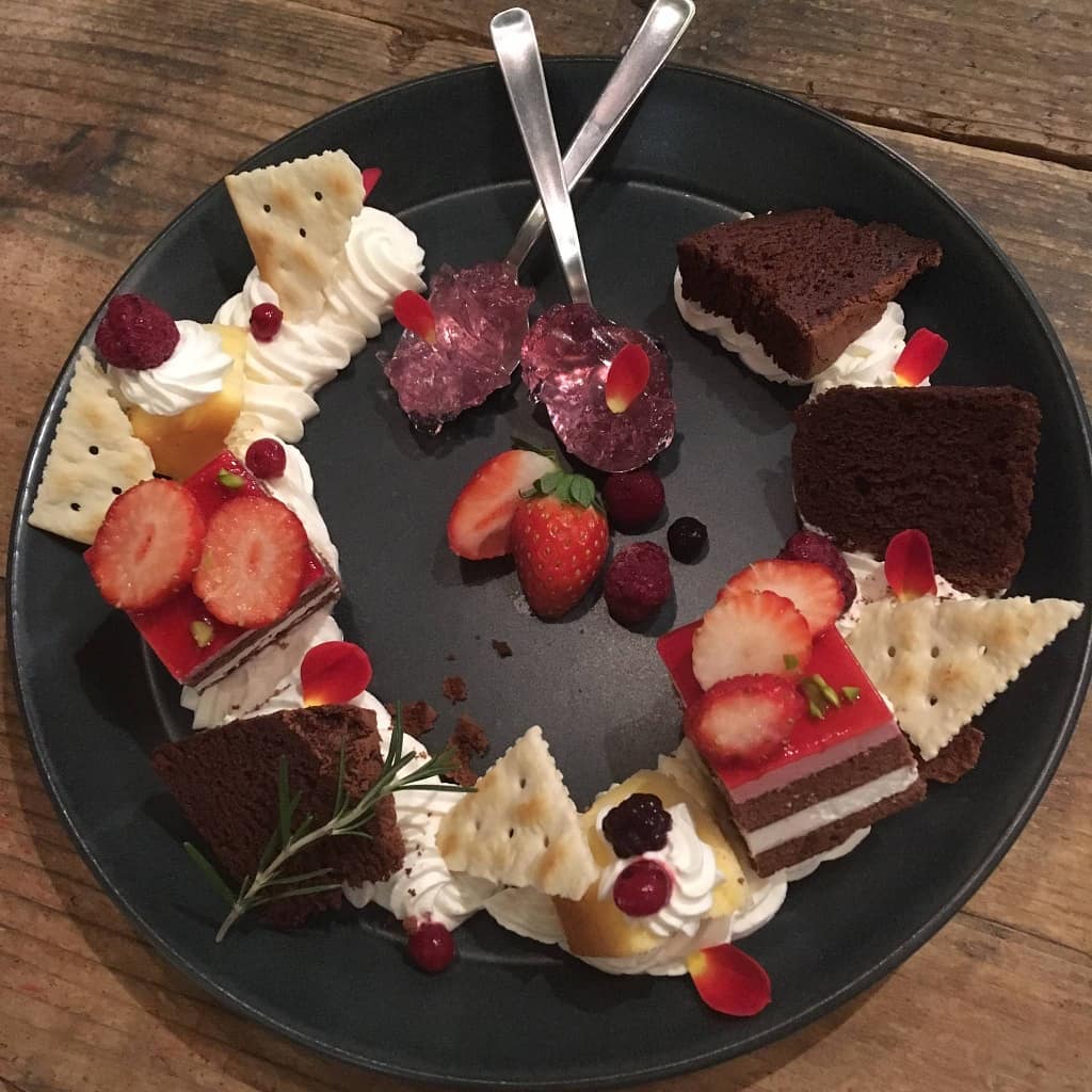 cakes