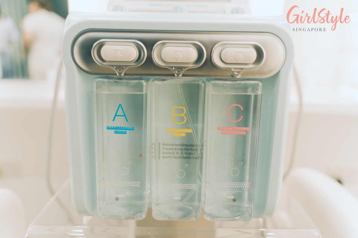 SkinGO! only uses medical-grade facial stations flown in from Korea