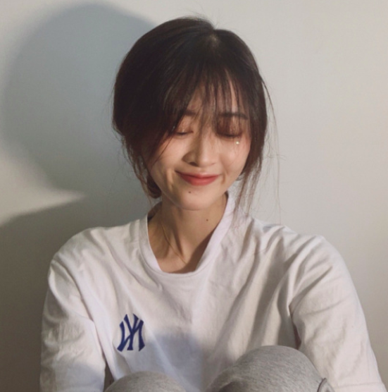 girl smiling