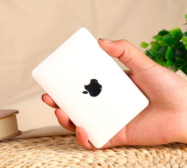 portable MacBook Air mirror