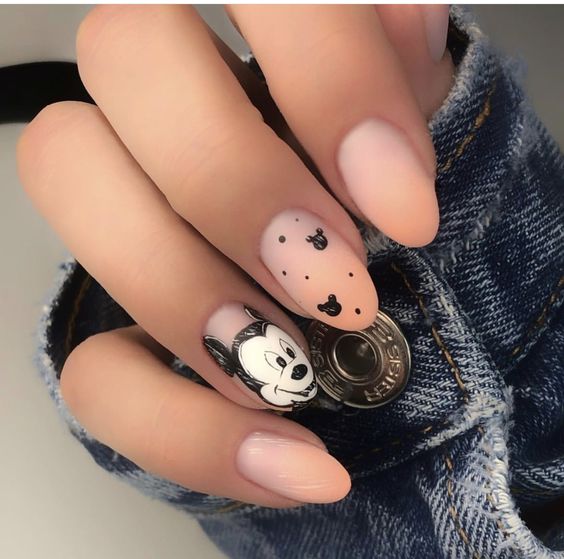 Matte mickey mouse nails