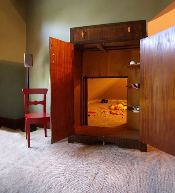 secret room behind wardrobe