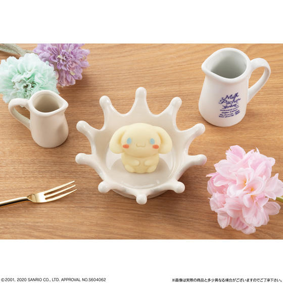 Cinnamoroll Lawson convenience store wagashi