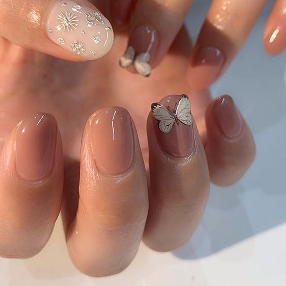 butterfly nail art