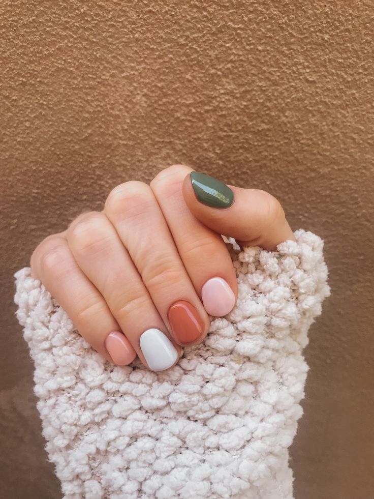 Pastel Nails