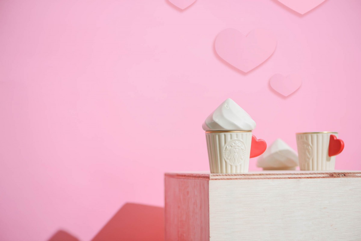 Starbucks Valentine’s Day merchandise 2020