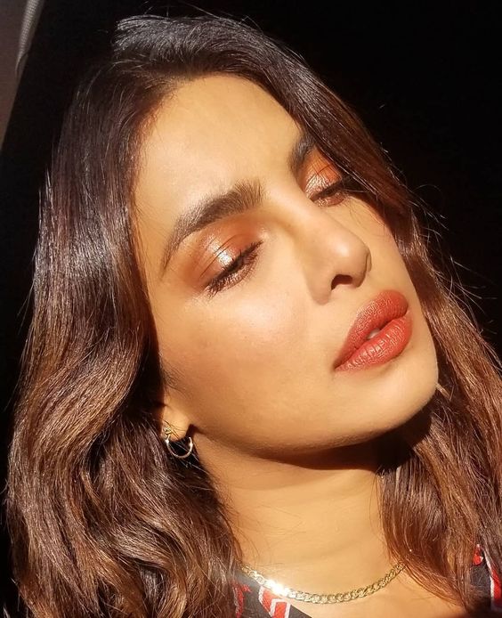 indian woman with a glowy makeup look