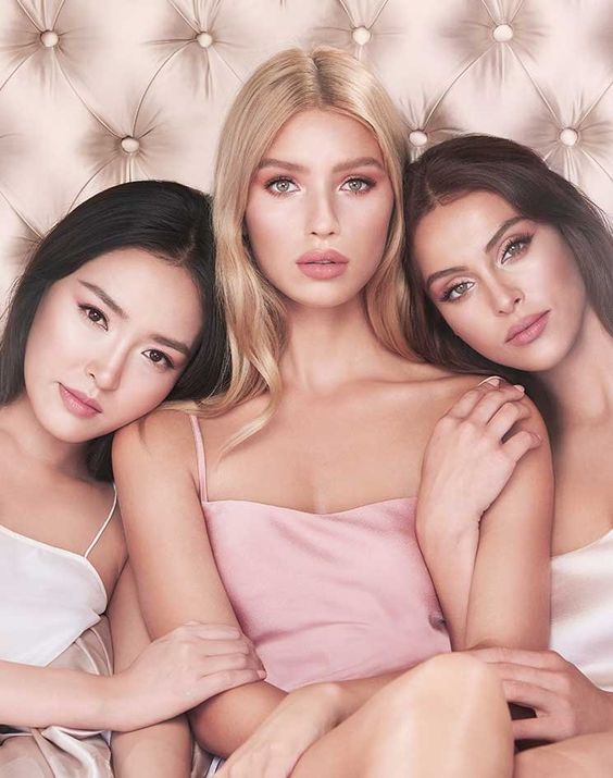 Charlotte Tilbury pillow talk lipstick natural colour