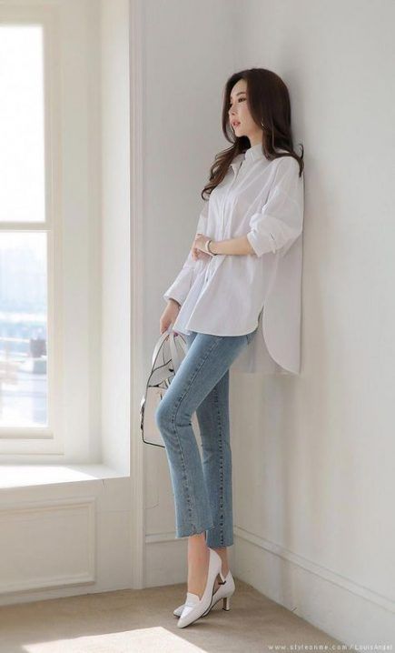 asian lady dressed in officewear