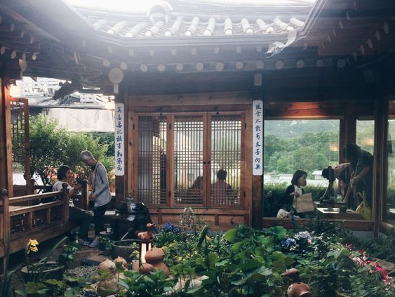 Garden area in Cha-teul