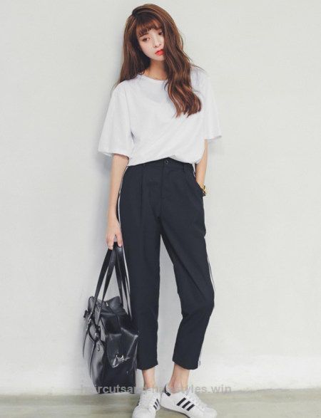 asian lady dressed in officewear