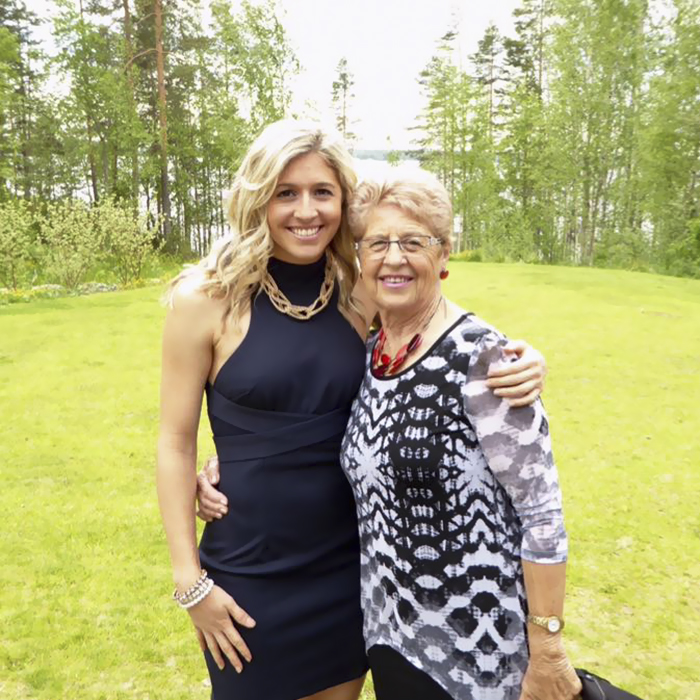 Holly Butcher cancer patient with her mother