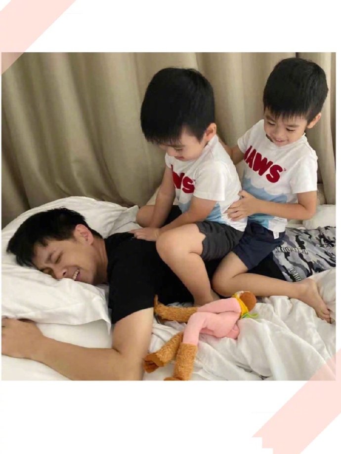 jimmy lin and his twin sons