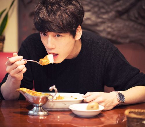 Guy eating