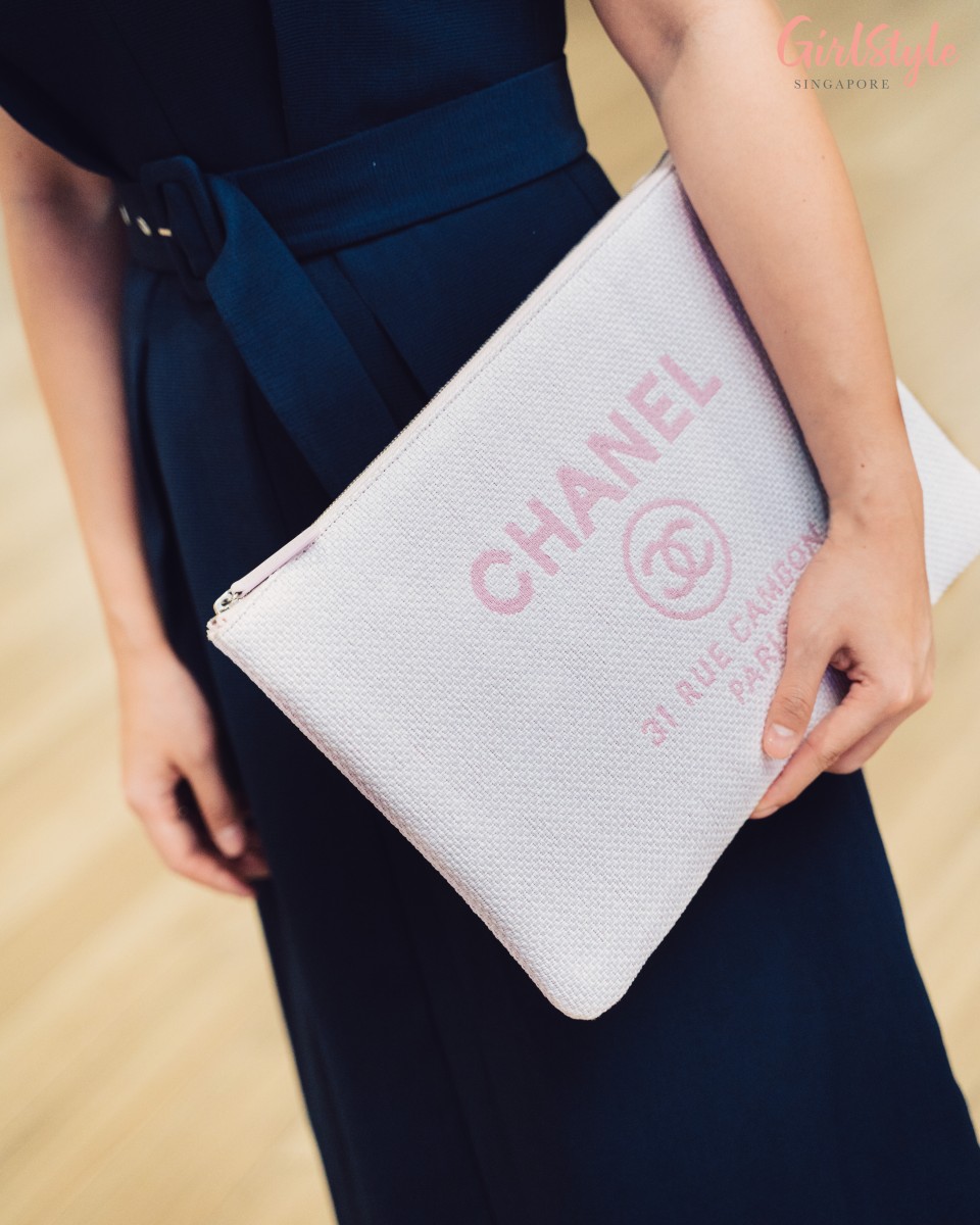 Chanel Deauville clutch in pink