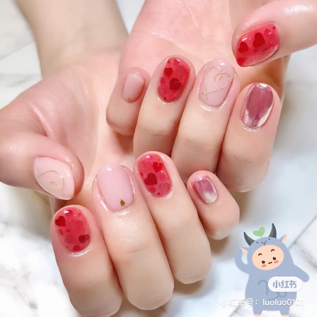 Wire heart nail design
