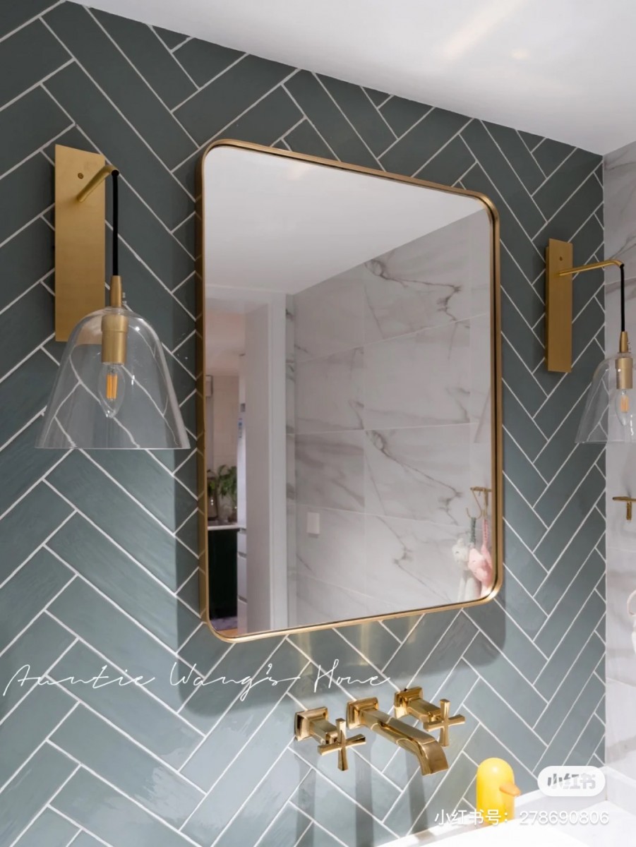 Gold accessories in bathroom