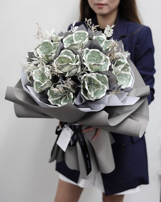 Rose money bouquet