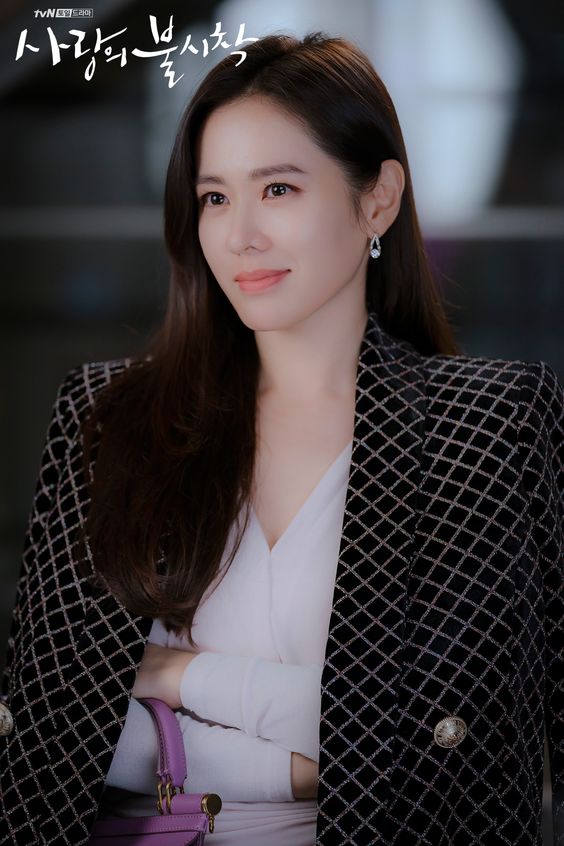 Son Ye Jin in black blazer
