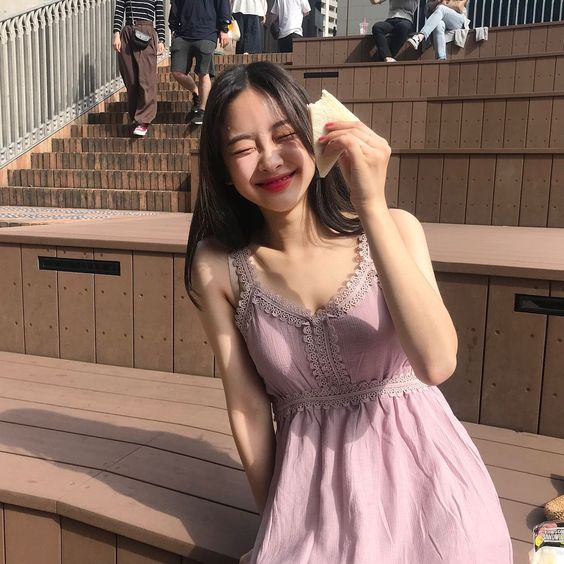 Girl having a picnic
