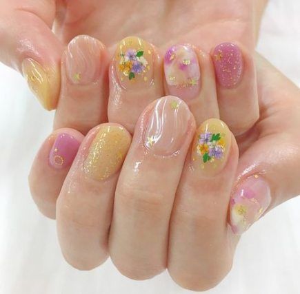 Japanese Nail Art Ideas: Cute Candy-Inspired Nails yellow and pink