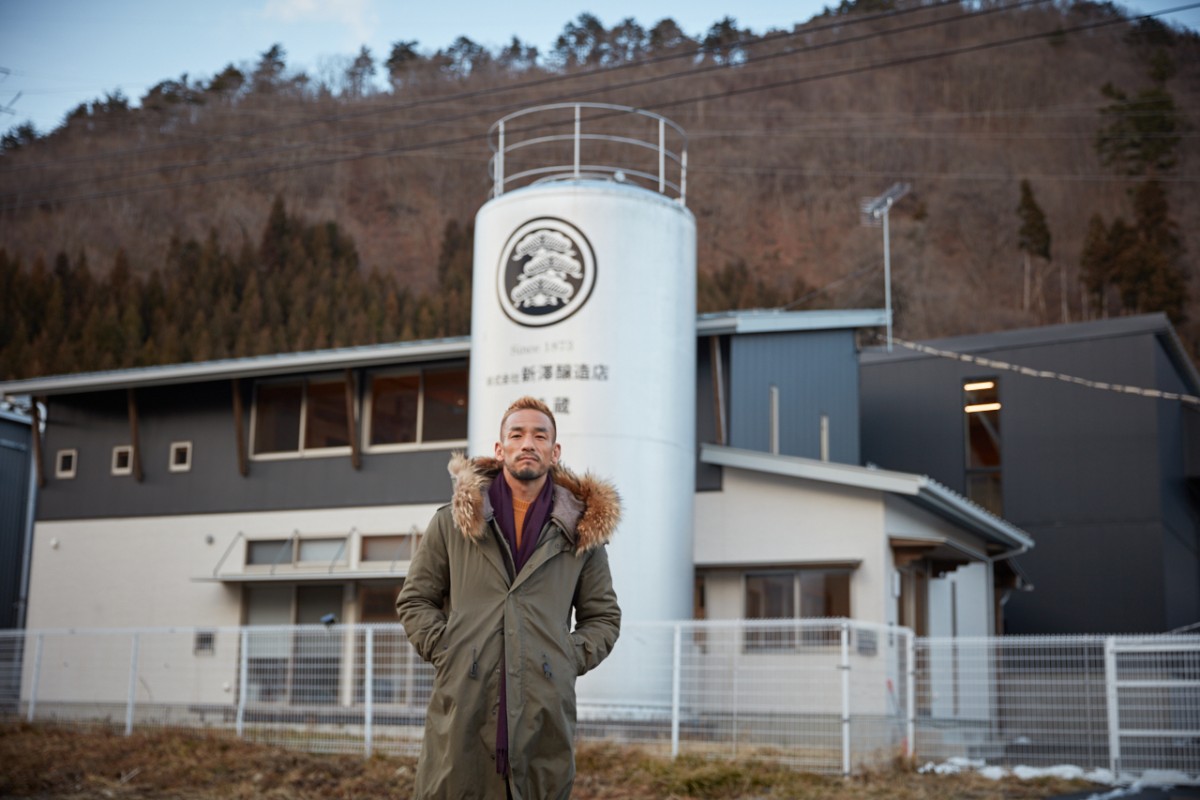 former soccer player and sake enthusiast Hidetoshi Nakata new yogurt and sake-flavoured KitKat