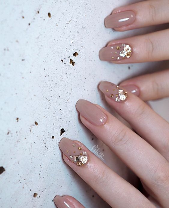 glamorous dark nude Bridal Nail Art with glitter and sparkle