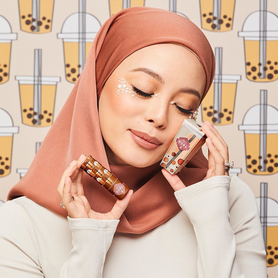 dUCK Cosmetics and Tealive bubble tea boba tea lipsticks worn on model