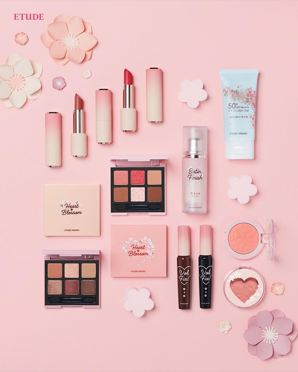 Etude House Heart Blossom products flat lay