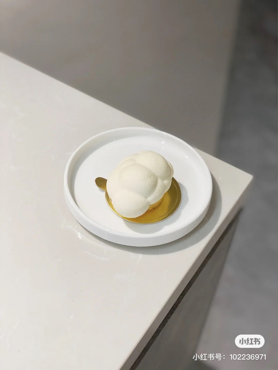 Cloud cake served at Lucid cafe