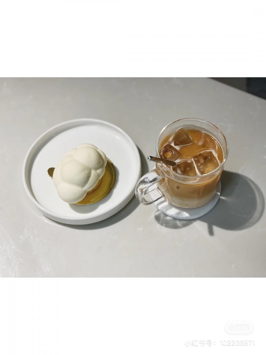 Coffee and cloud cake served at Lucid cafe