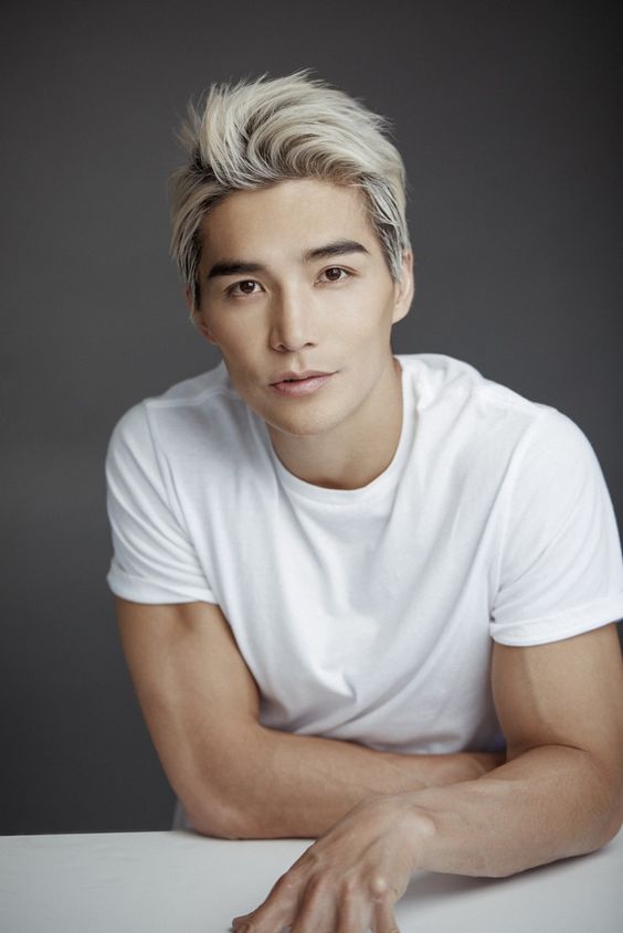 Ludi Lin black mirror lance striking vipers