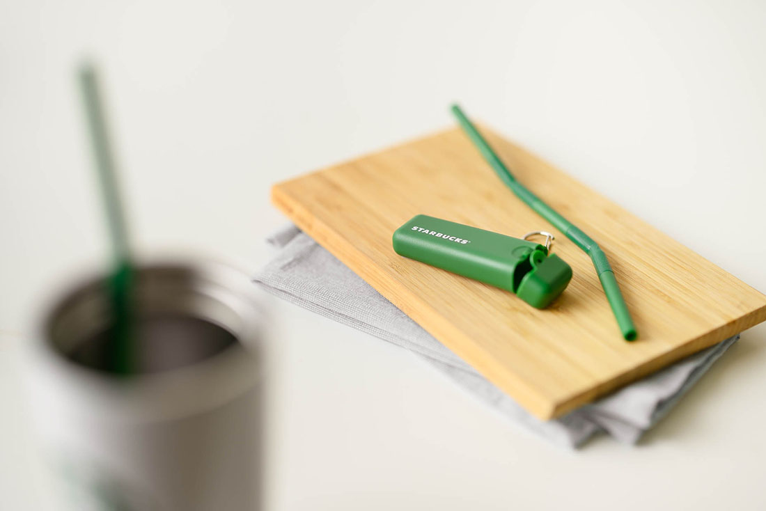 Foldable reusable straw starbucks singapore essentials minimalist 