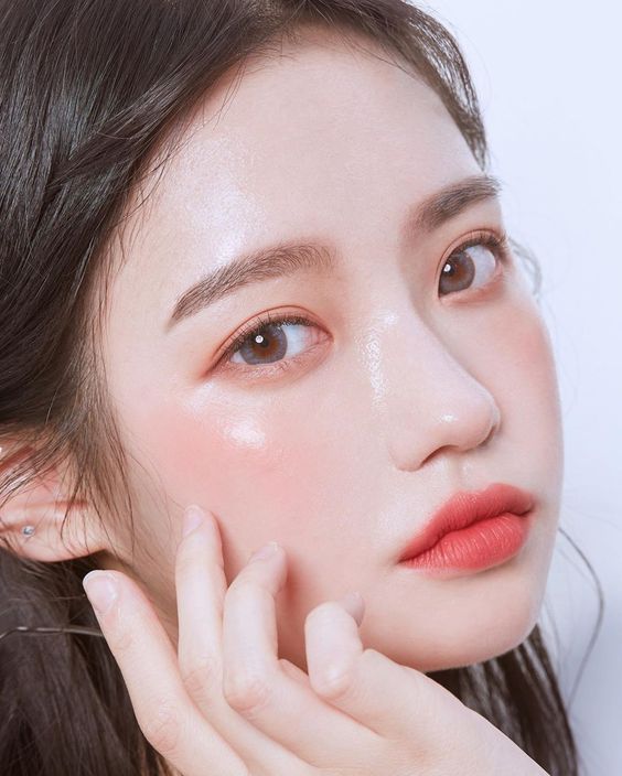 asian woman with natural dewy foundation To Get Fairer & Brighter Skin: