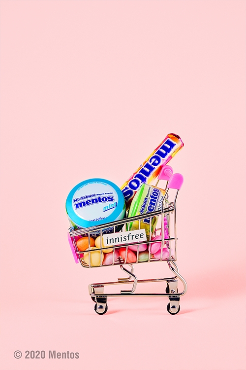 innisfree x Mentos flavours in a trolley