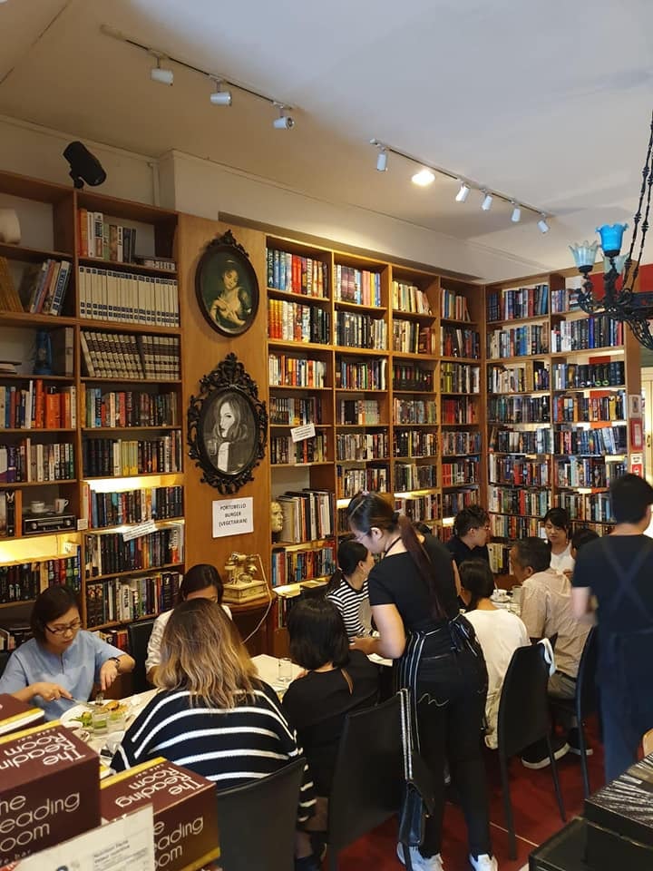 best book cafe in singapore The Reading Room