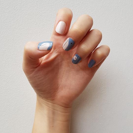 NAILEDIT's blue and white nail wraps