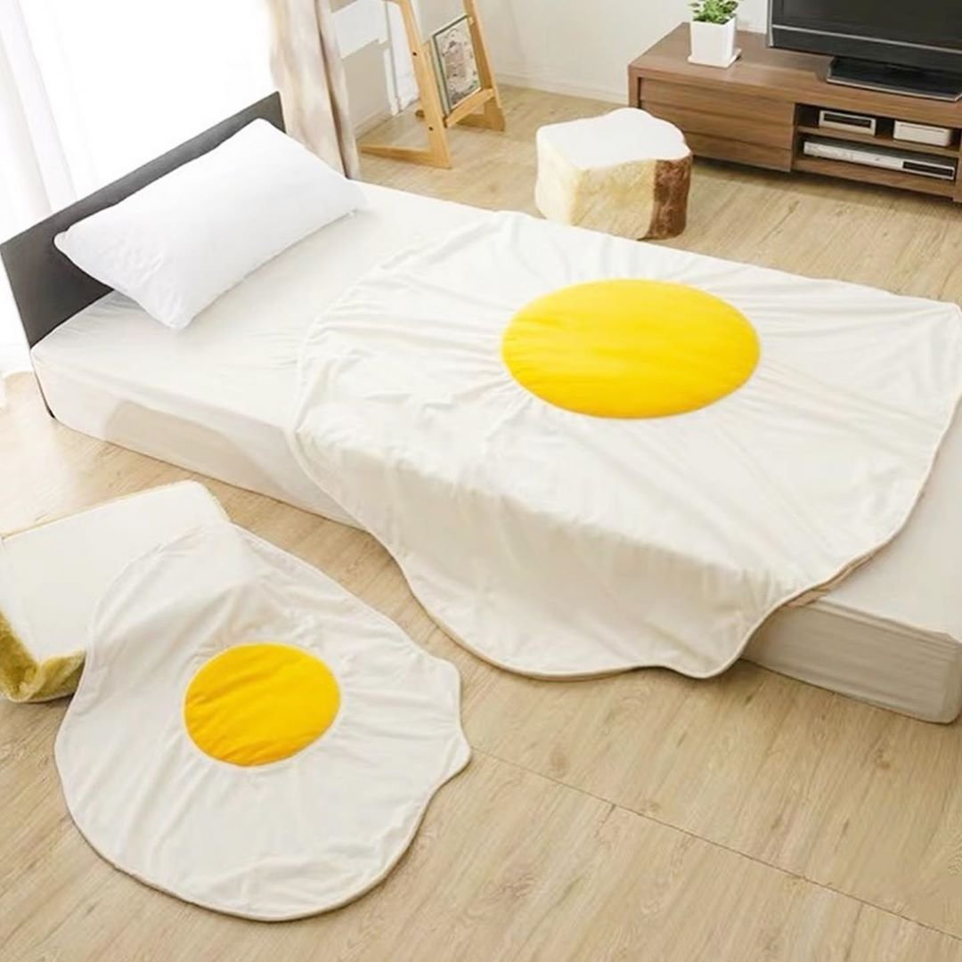 Cheap & Cute Blankets With Realistic Food Designs
