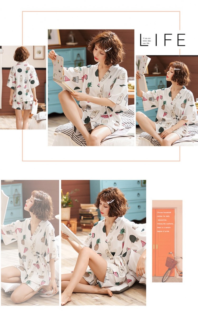 short-sleeved pyjama set has fun prints and a kimono-style wrap design