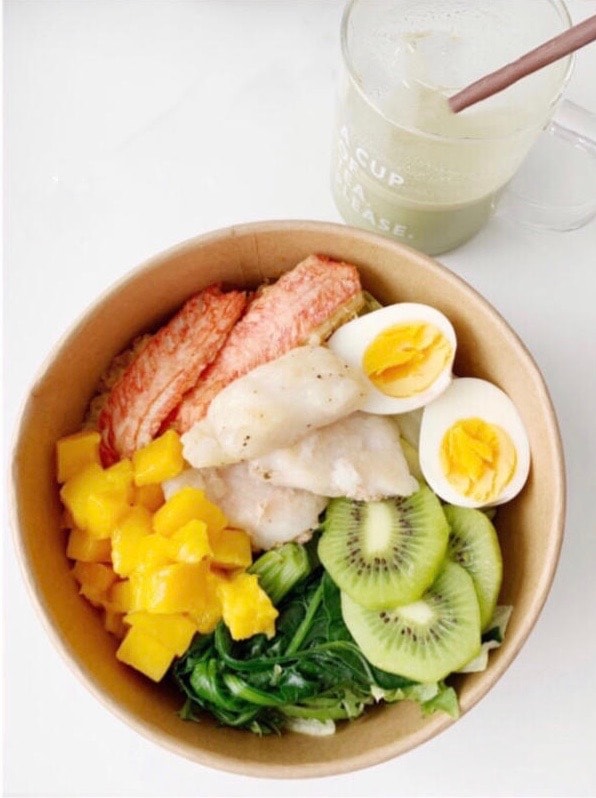 Crabmeat and fish diet meal