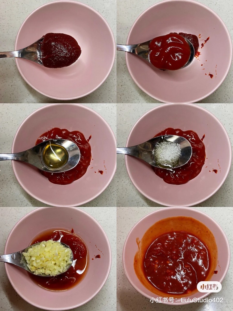 Sauce for the Korean yangnyeom fried chicken